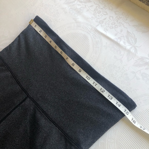 Zumba Fitness Marvelous Women’s Size M Grey Capri Leggings Pants High-Waisted - Picture 8 of 16